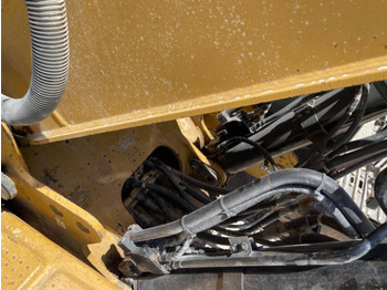 Гусеничный экскаватор CATERPILLAR 330DL