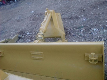 Отвал CATERPILLAR