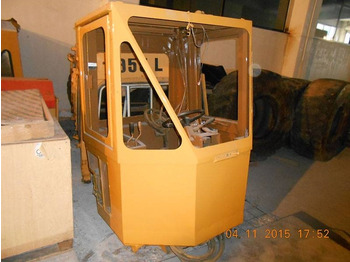 Кабина CATERPILLAR