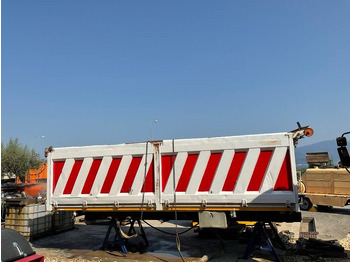 Самосвальный прицеп