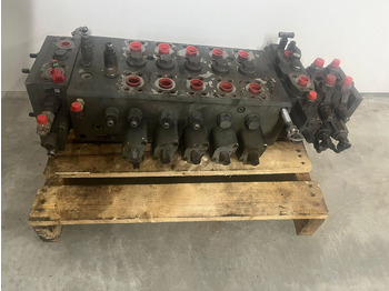 Запчасти LIEBHERR