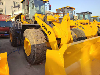 Колёсный погрузчик SDLG