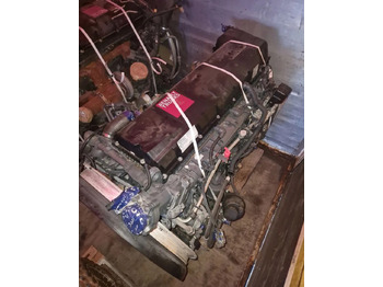 : фото в шапке страницы