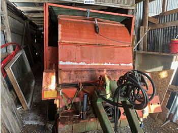 : фото в шапке страницы