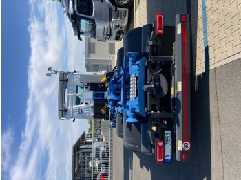 Крюковой мультилифт Mercedes-Benz eActros 300 L: фото 3