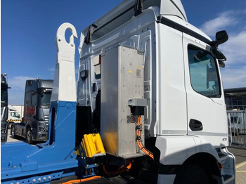 Крюковой мультилифт Mercedes-Benz eActros 300 L: фото 4