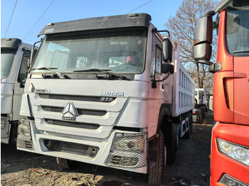 : фото в шапке страницы