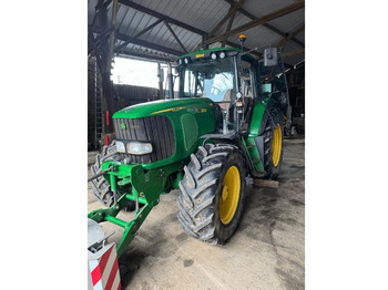 Трактор JOHN DEERE 6520