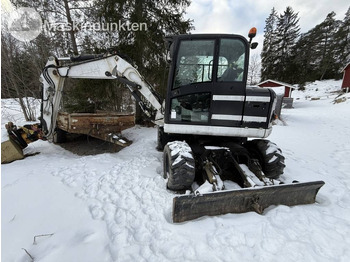 Колёсный экскаватор SCHAEFF