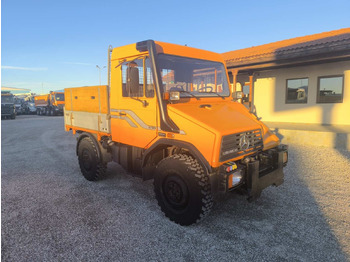 Самосвал UNIMOG U90