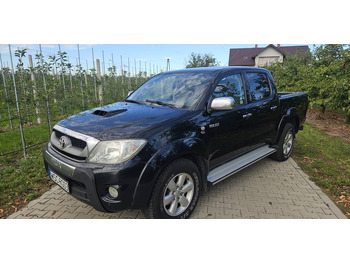 Пикап TOYOTA Hilux