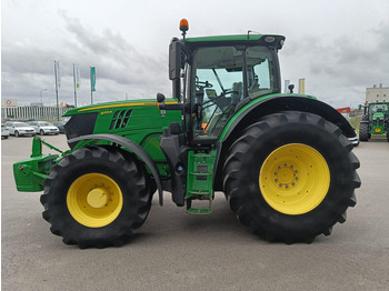 Трактор John Deere 6215R: фото 4