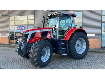 Трактор MASSEY FERGUSON 100 series