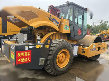 Компактор XCMG XS223J