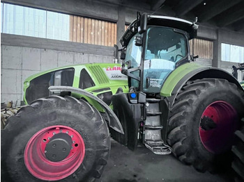 Трактор CLAAS Axion 950
