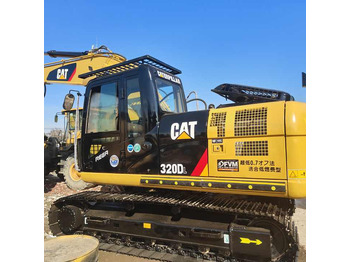 Гусеничный экскаватор CATERPILLAR 320DL