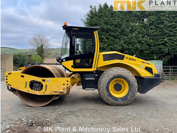 Каток BOMAG