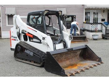 Мини-погрузчик с бортовым поворотом BOBCAT T590