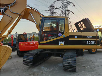 Гусеничный экскаватор CATERPILLAR 320B