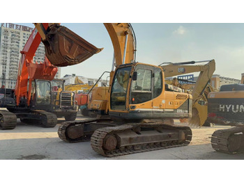 Гусеничный экскаватор HYUNDAI