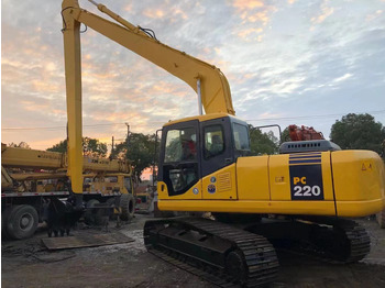 : фото в шапке страницы