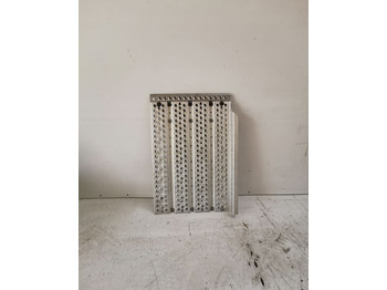 Боковая подножка MERCEDES-BENZ Actros