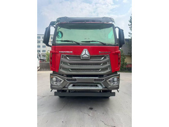 Самосвал SINOTRUK HOWO