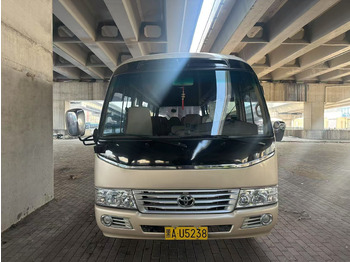 Микроавтобус TOYOTA