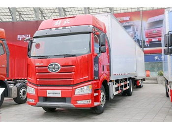 Грузовик с закрытым кузовом FAW