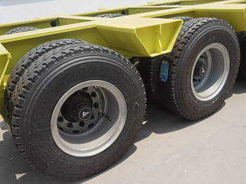 Новый Низкорамный полуприцеп Для транспортировки тяжёлой техники TITAN 60T Detach Lowboy Gooseneck for Sale in Congo: фото 4