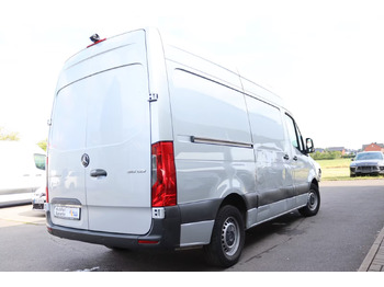 Цельнометаллический фургон Mercedes Benz Sprinter: фото 4