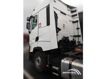 Тягач RENAULT T 480