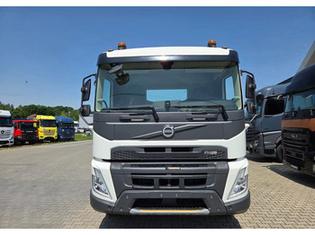 Грузовик-шасси Volvo FMX 6x2: фото 3