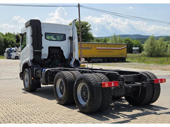 Грузовик-шасси Volvo FMX 6x2: фото 4