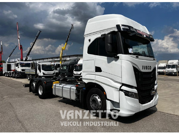 Грузовик-шасси IVECO Stralis