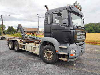 : фото в шапке страницы