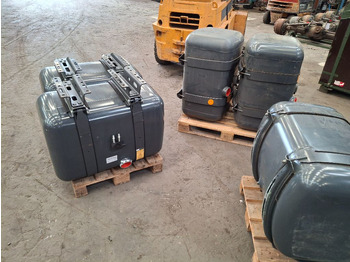 Топливный бак Mercedes-Benz 290L: фото 4 Топливный бак Mercedes-Benz 290L: фото 4