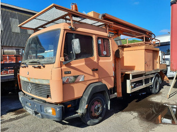 Грузовик MERCEDES-BENZ