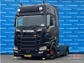 Тягач SCANIA S 520