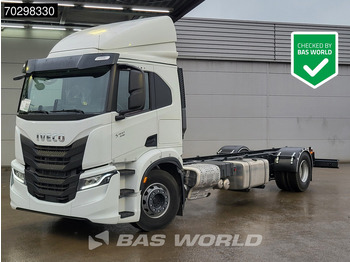 Грузовик-шасси IVECO S-WAY