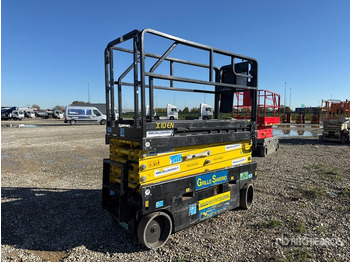 Ножничный подъемник