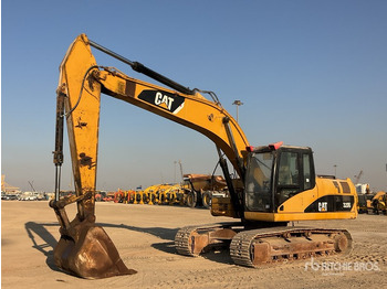 Гусеничный экскаватор CATERPILLAR 320D