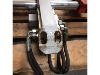 Навесное оборудование Dürwen Fork positioner with Shaft guidance sideshift: фото 4