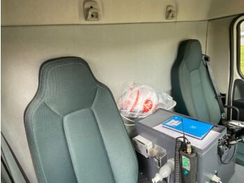 Грузовик-цистерна VOLVO FL: фото 4