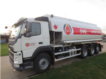 Грузовик-цистерна VOLVO FM