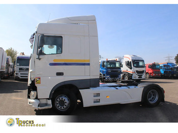 Тягач DAF XF 106 460