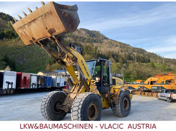 Колёсный погрузчик NEW HOLLAND W190B