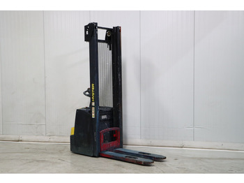Штабелер HYSTER