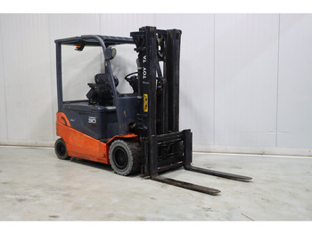 Электропогрузчик TOYOTA