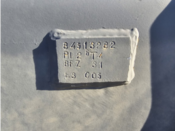 Новый Ковш для погрузчика Case 84513282: фото 5 Новый Ковш для погрузчика Case 84513282: фото 5